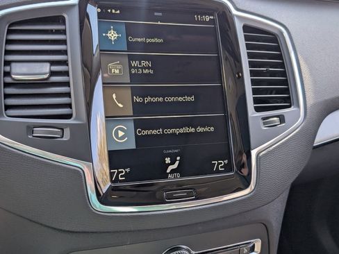 Used 2022 Volvo XC90 T5 Momentum image 20