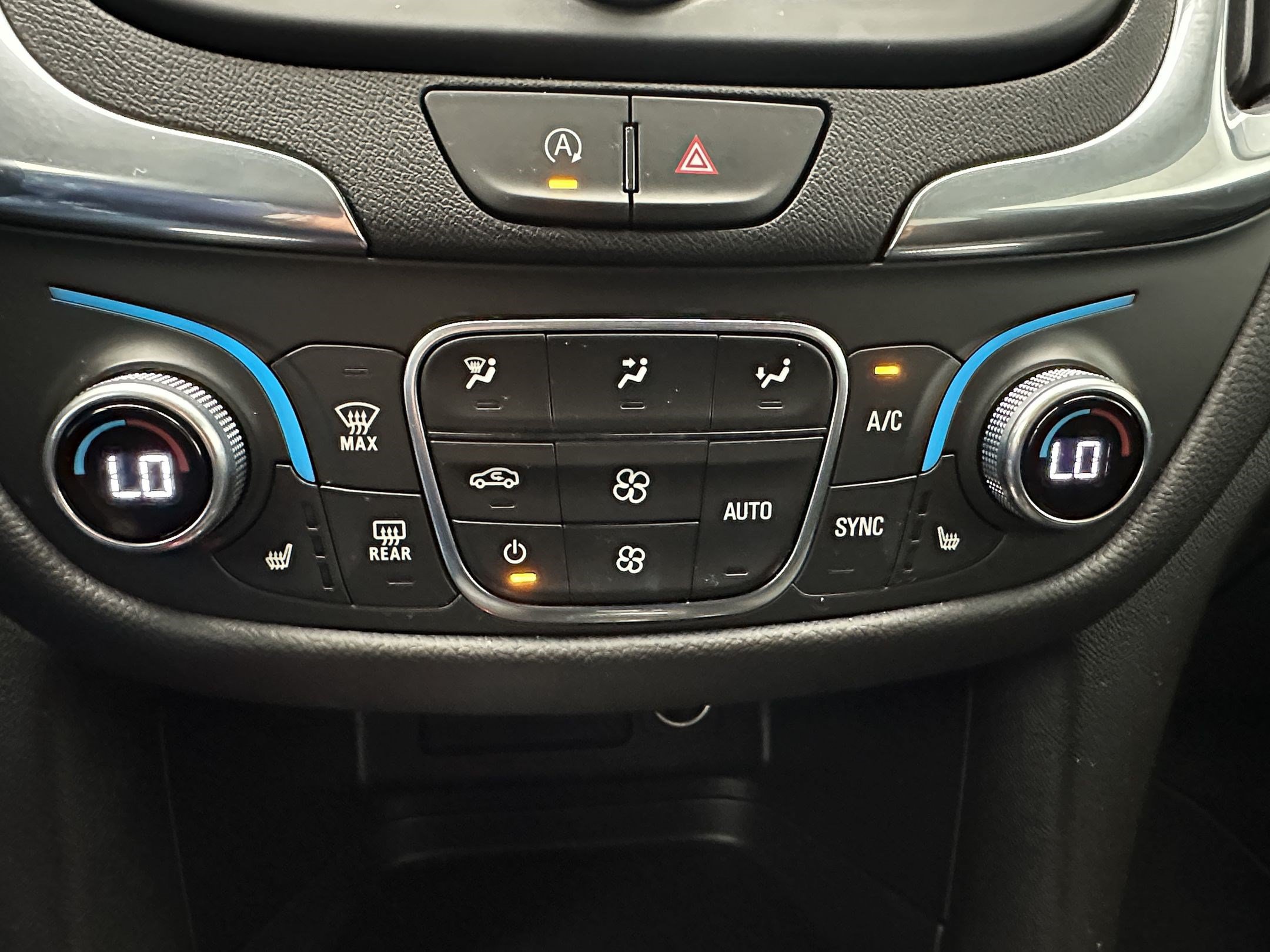 Certified 2024 Chevrolet Equinox LT AWD/4WD image 17