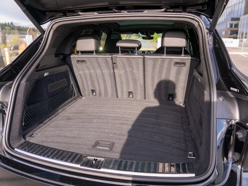 Certified 2021 Porsche Cayenne Turbo S AWD/4WD image 29