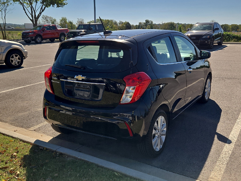Used 2017 Chevrolet Spark LT w/ Driver Confidence Package FWD image 3