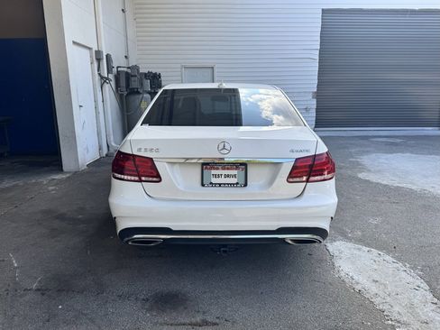 Used 2014 Mercedes-Benz E 350 4MATIC Sedan image 3