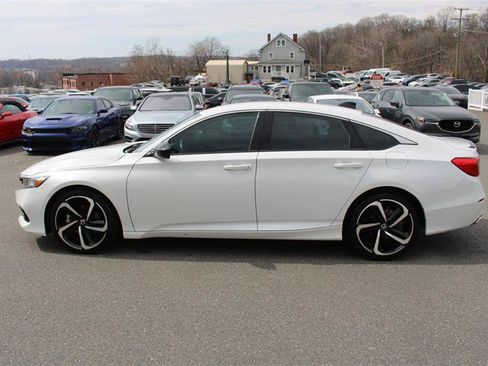 Used 2022 Honda Accord Sport image 5
