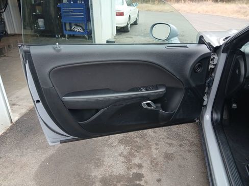 Used 2022 Dodge Challenger SXT w/ Driver Convenience Group image 24