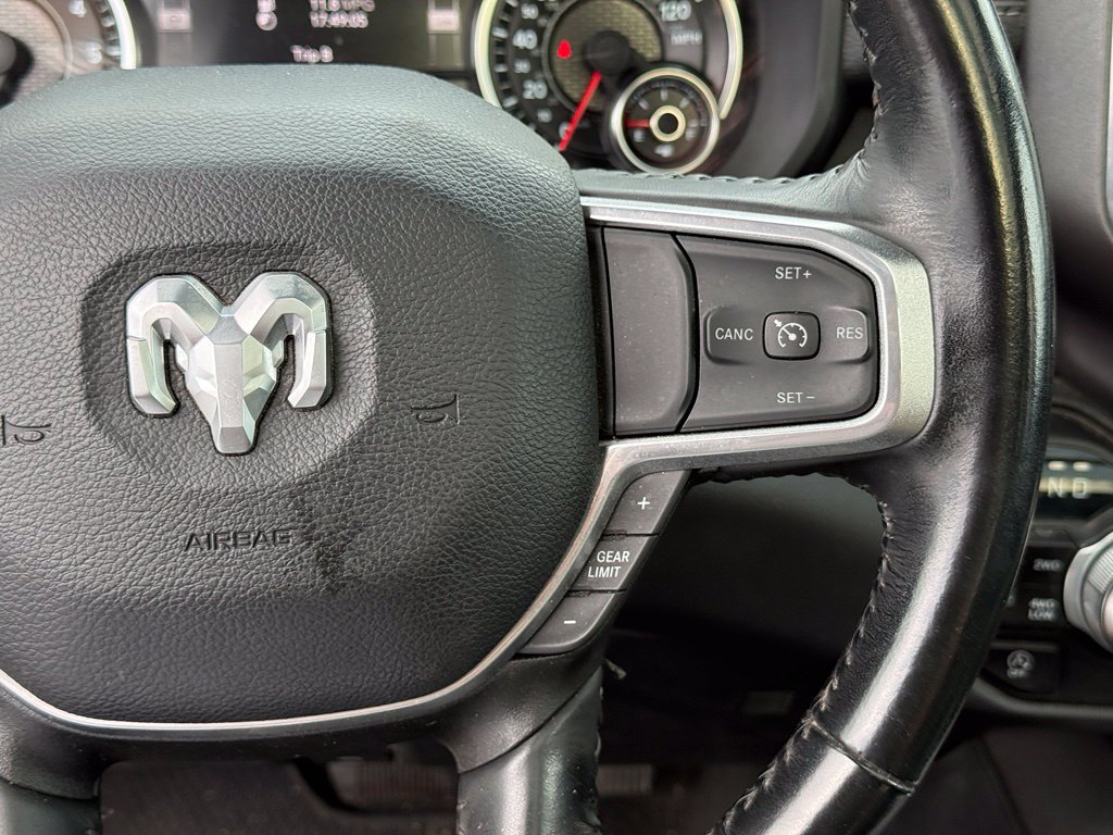 Used 2023 RAM 1500 Laramie AWD/4WD image 18