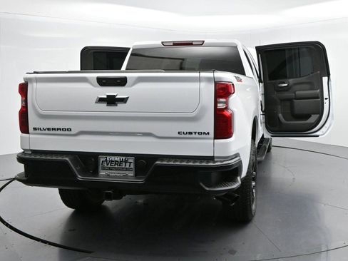 Used 2025 Chevrolet Silverado 1500 Custom Trail Boss w/ Turbomax Blackout Package AWD/4WD image 39