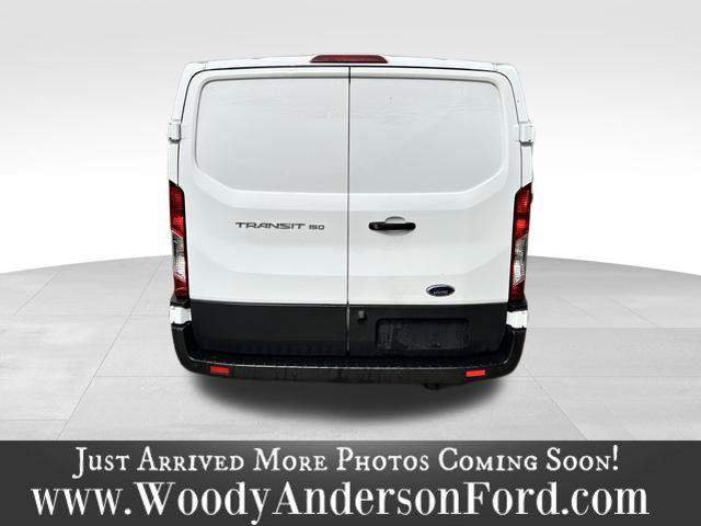 Used 2025 Ford Transit 150 Low Roof RWD image 5