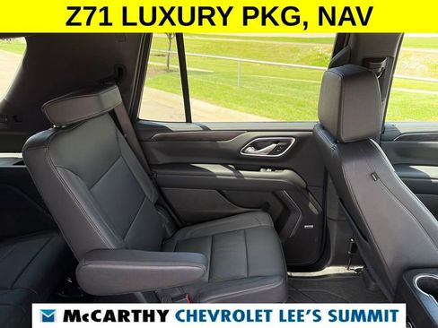 Used 2024 Chevrolet Tahoe Z71 w/ Luxury Package AWD/4WD image 38
