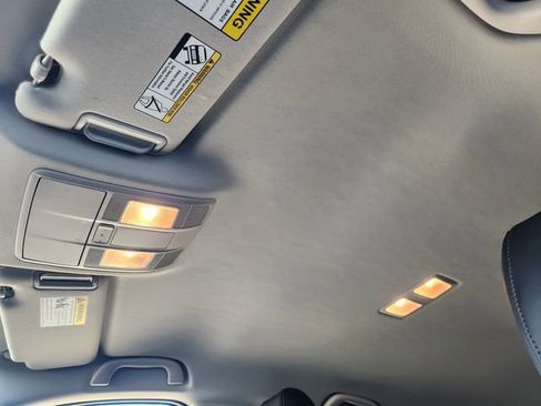 Used 2019 MAZDA CX-5 Touring image 19