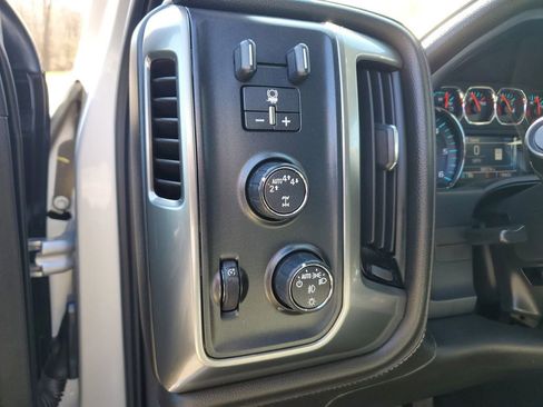 Used 2018 Chevrolet Silverado 1500 LTZ Z71 w/ LTZ Plus Package image 17