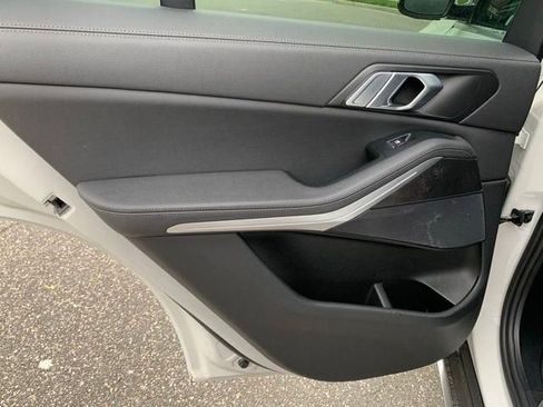 Used 2022 BMW X5 xDrive40i AWD/4WD image 16