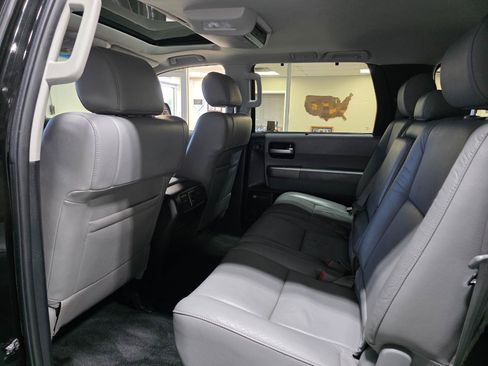 Used 2017 Toyota Sequoia Limited AWD/4WD image 20