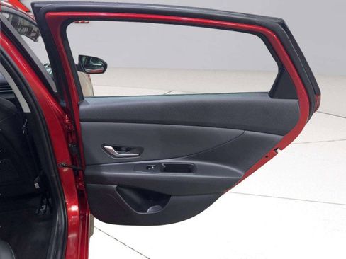 Used 2022 Hyundai Elantra Limited image 44