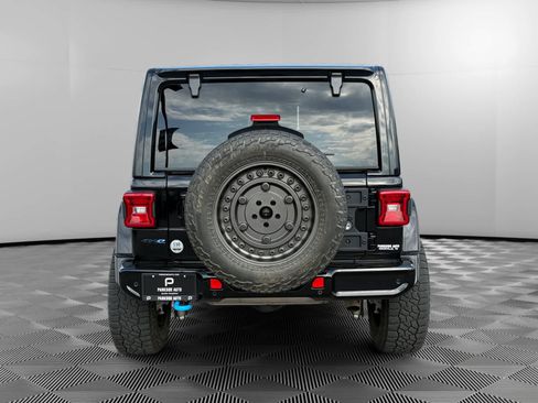 Used 2022 Jeep Wrangler Unlimited Sahara AWD/4WD image 6