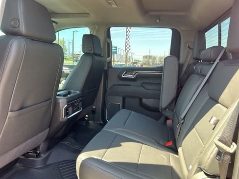 New 2026 Chevrolet Silverado 1500 LTZ w/ LTZ Premium Package AWD/4WD image 28