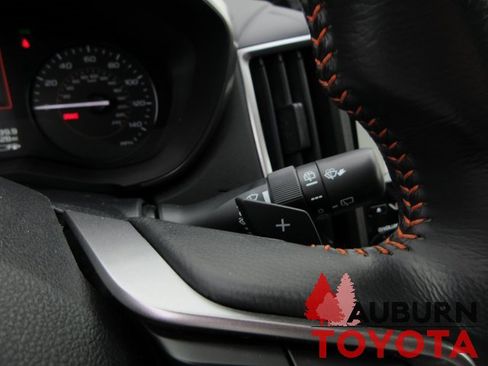 Used 2022 Subaru Crosstrek 2.0i Premium w/ Moonroof Package image 18