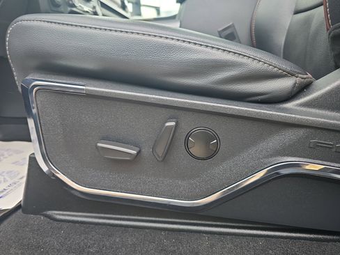 Used 2023 Ford F250 Lariat w/ Lariat Ultimate Package image 14