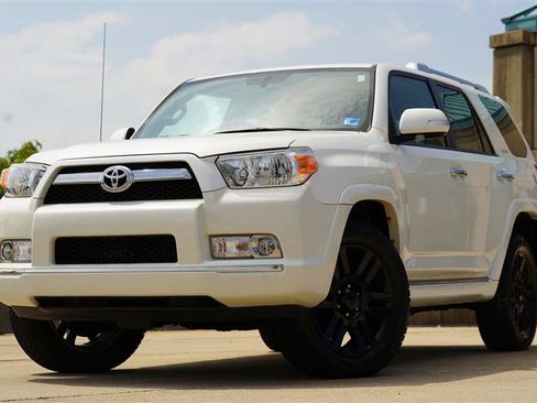 Used 2013 Toyota 4Runner Limited AWD/4WD image 2