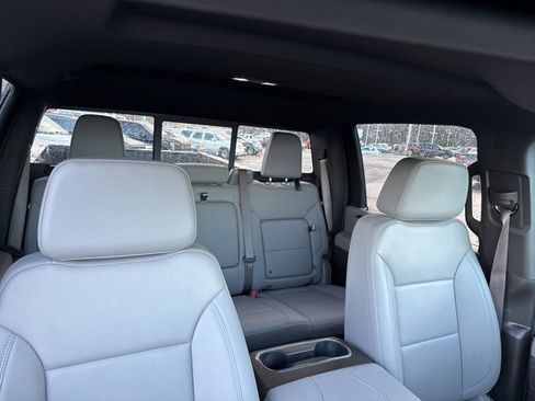 Used 2025 GMC Sierra 3500 SLT w/ SLT Premium Package image 10