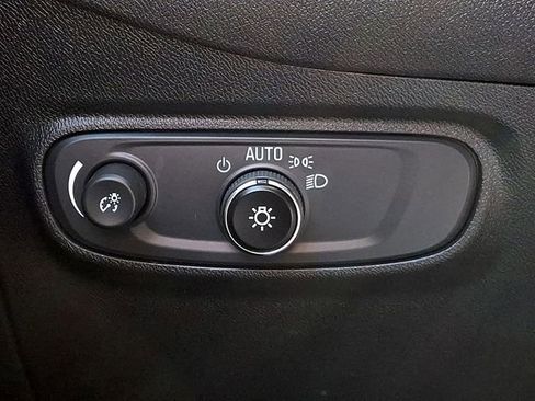 Used 2023 Chevrolet Equinox LT AWD/4WD image 25
