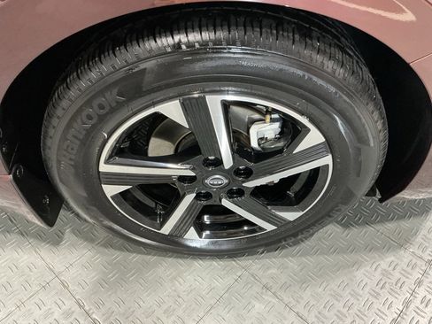 Used 2024 Nissan Sentra SV w/ All-Weather Package image 27