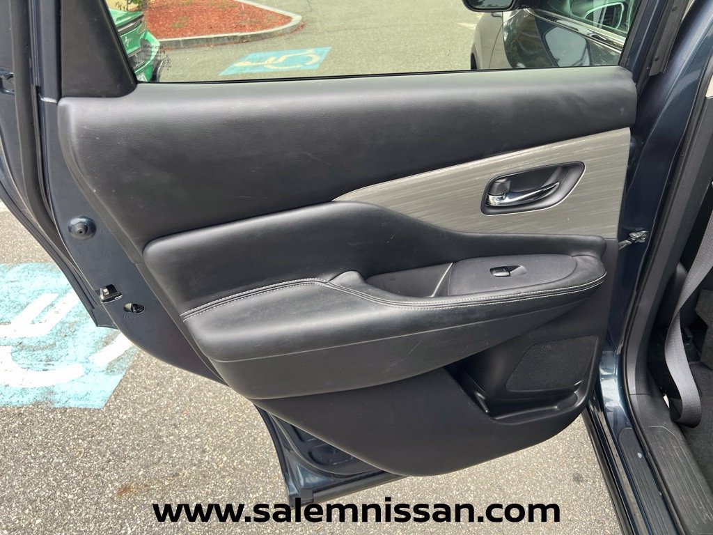 Used 2018 Nissan Murano S AWD/4WD image 19