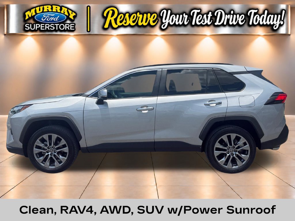 Used 2022 Toyota RAV4 XLE Premium AWD/4WD image 2