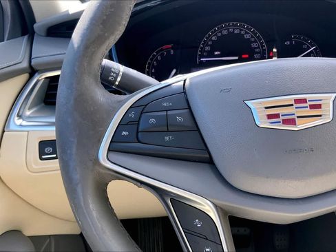 Used 2017 Cadillac XT5 Luxury w/ Driver Awareness Package FWD image 24