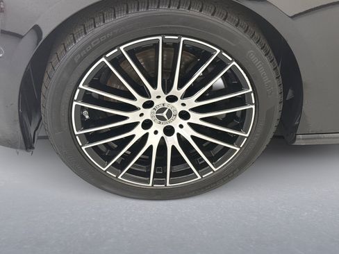 Used 2025 Mercedes-Benz C 300 4MATIC Sedan image 25