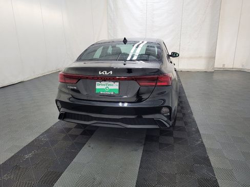 Used 2023 Kia Forte LXS image 7