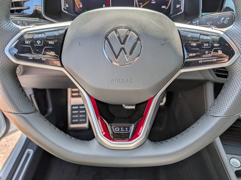 Used 2025 Volkswagen Jetta GLI Autobahn FWD image 25