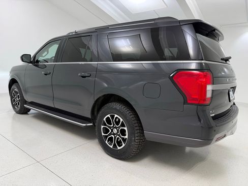 Used 2023 Ford Expedition Max XLT AWD/4WD image 4