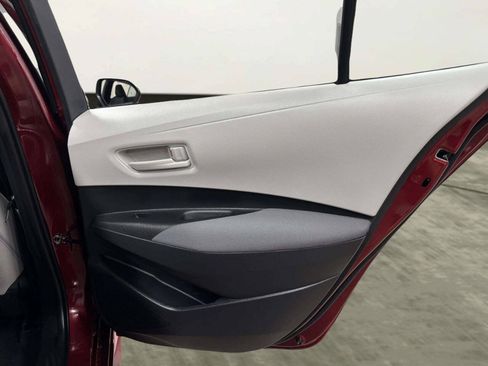 Used 2022 Toyota Corolla LE FWD image 18