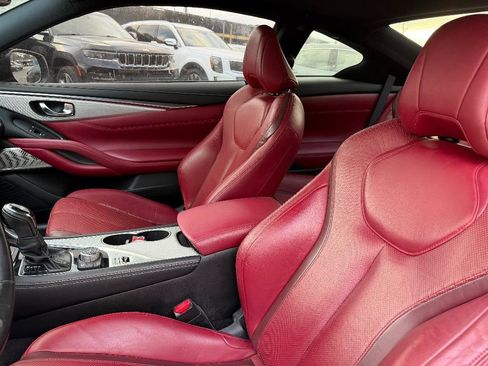 Used 2018 INFINITI Q60 3.0t Sport image 10