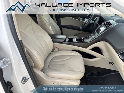 Used 2017 Lincoln MKX Select w/ Select Plus Package image 40