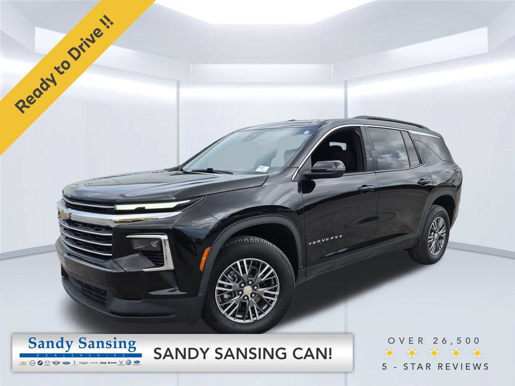 Used 2025 Chevrolet Traverse LT FWD image 1