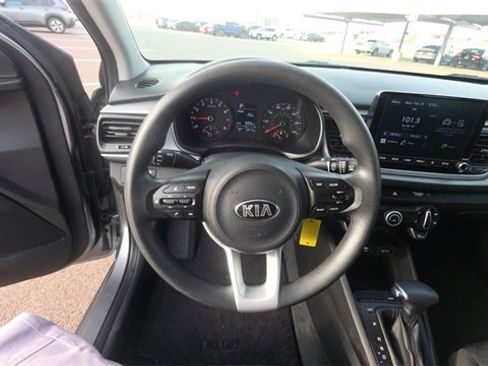 Used 2021 Kia Rio S image 24