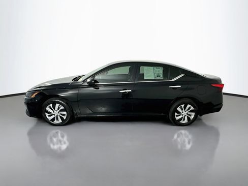 Used 2024 Nissan Altima 2.5 S FWD image 4