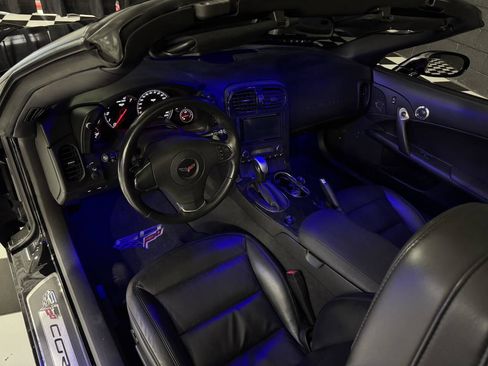 Used 2013 Chevrolet Corvette Convertible image 3