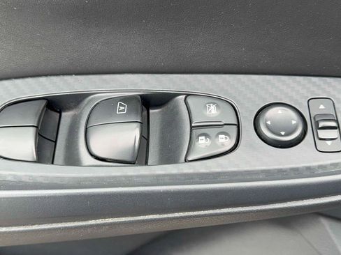 Used 2024 Nissan Sentra SV image 12