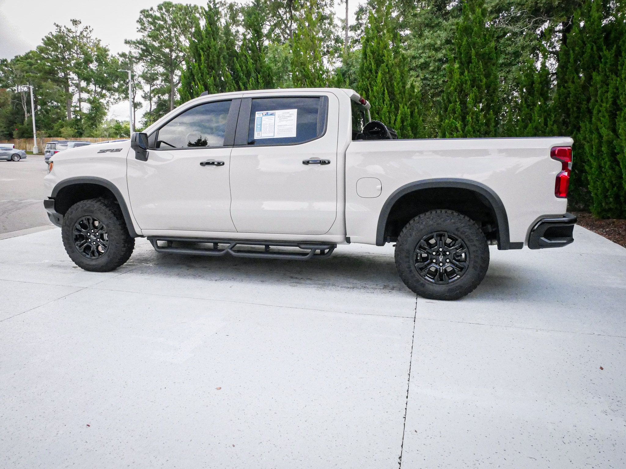 Used 2026 Chevrolet Silverado 1500 ZR2 w/ Dark Appearance Package AWD/4WD image 7