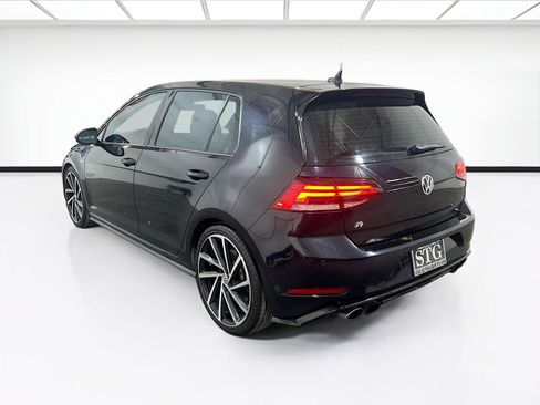 Used 2018 Volkswagen Golf R 4-Door image 6
