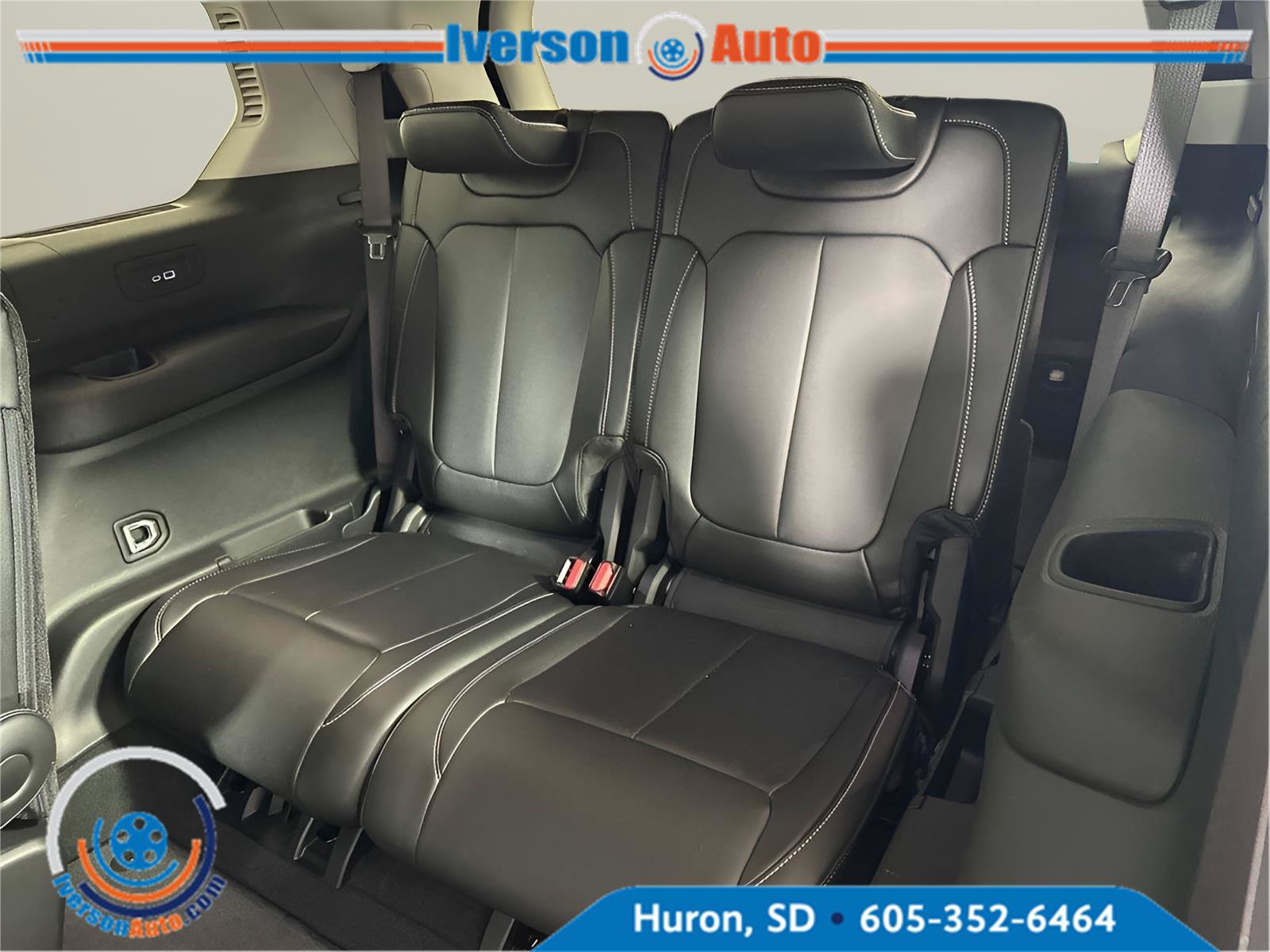 Used 2023 Jeep Grand Cherokee L Limited AWD/4WD image 18