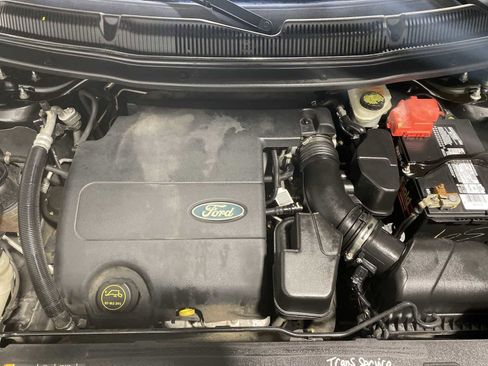 Used 2014 Ford Explorer XLT w/ Equipment Group 202A image 9