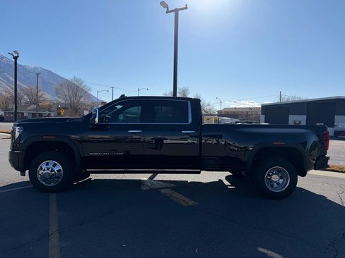 Used 2025 GMC Sierra 3500 Denali Ultimate image 5