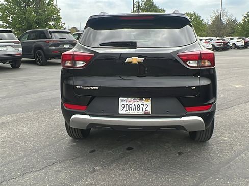 Used 2023 Chevrolet TrailBlazer LT w/ Convenience Package image 4