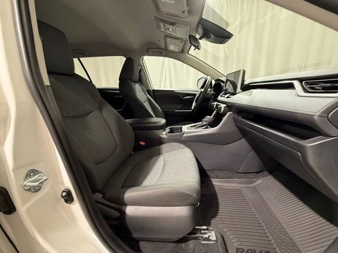 Certified 2024 Toyota RAV4 XLE image 21