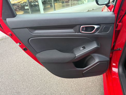 Used 2025 Honda Civic Sport image 25