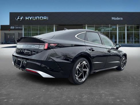 New 2026 Hyundai Sonata SEL image 3