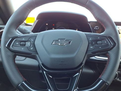 New 2026 Chevrolet Trax RS w/ Sunroof Package image 15