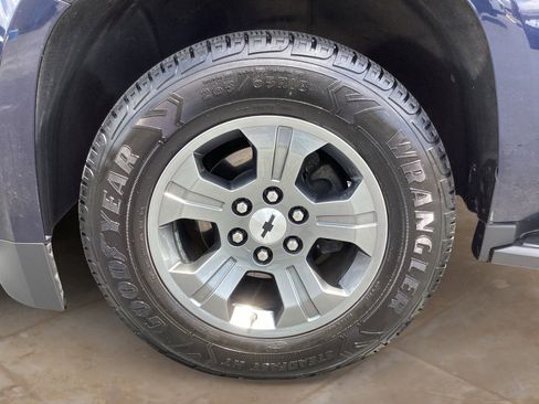 Used 2020 Chevrolet Tahoe LS RWD image 30